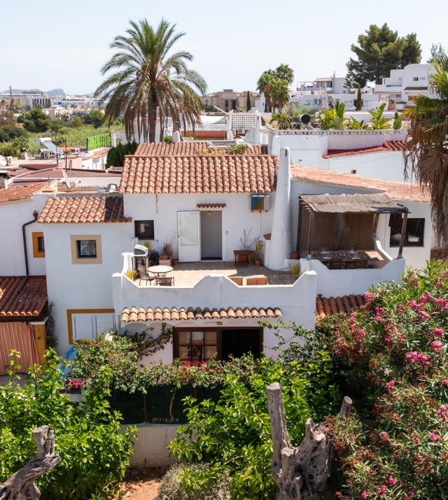 Resa Estates house huis te koop Siesta exterior .jpg